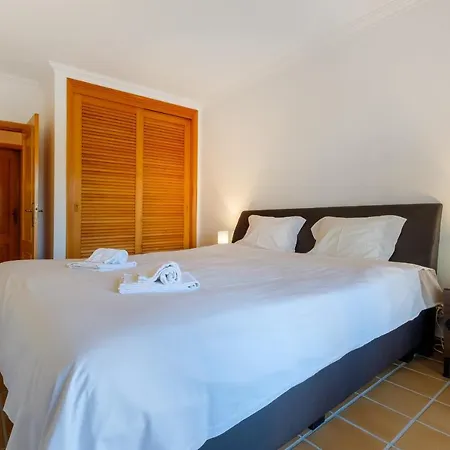 Apartamento T3 Caravelas